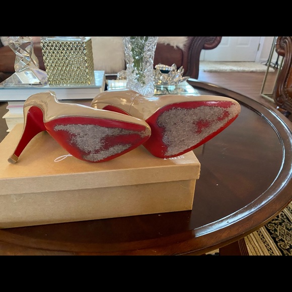 Christian Louboutin Kate 100 size 39 Nude color - Picture 2 of 5